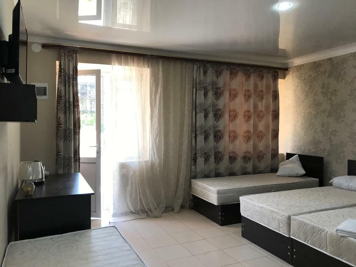 Ainar Hotel Gagra Esterno foto