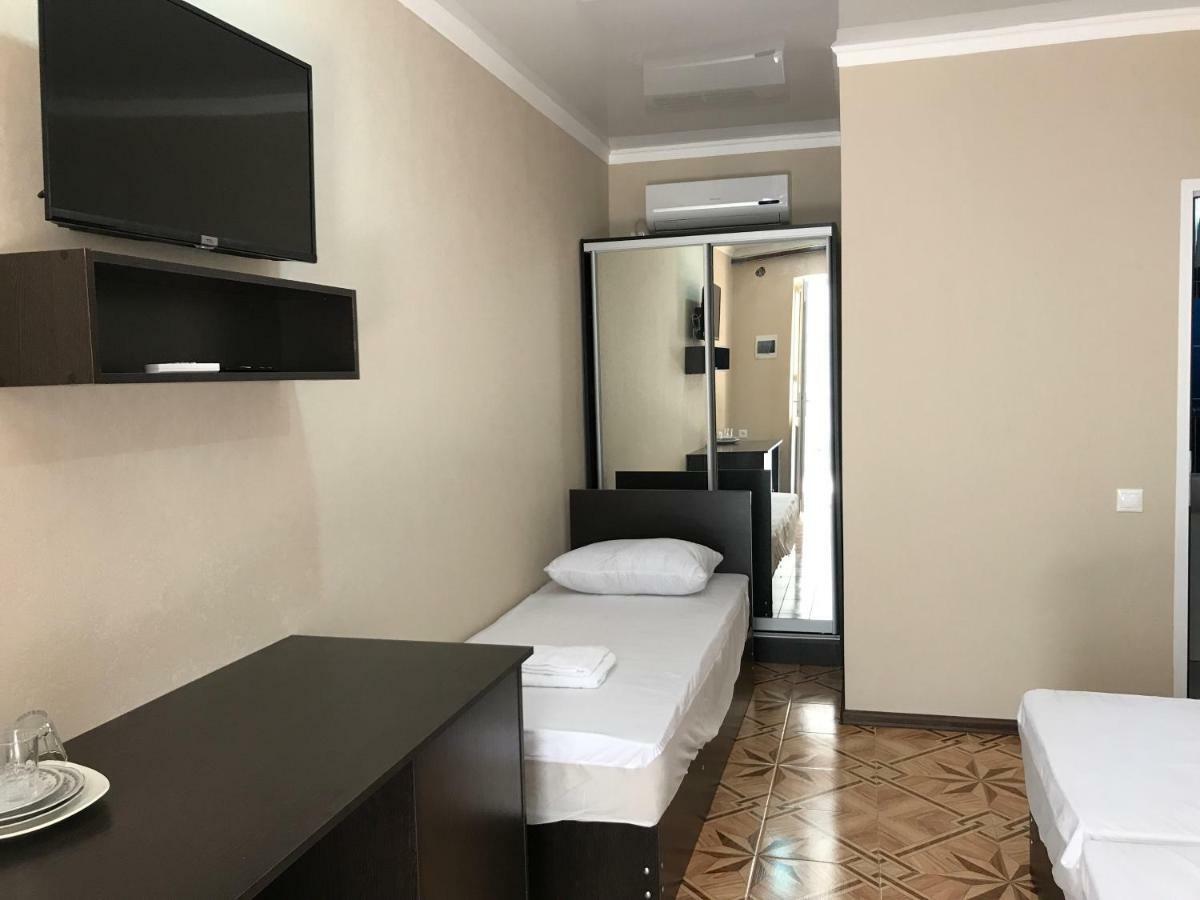 Ainar Hotel Gagra Esterno foto