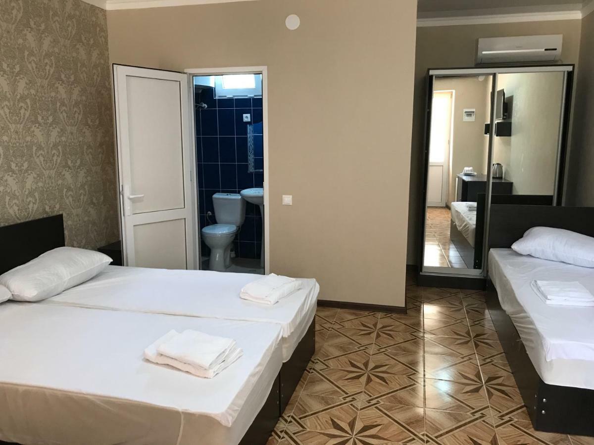 Ainar Hotel Gagra Esterno foto
