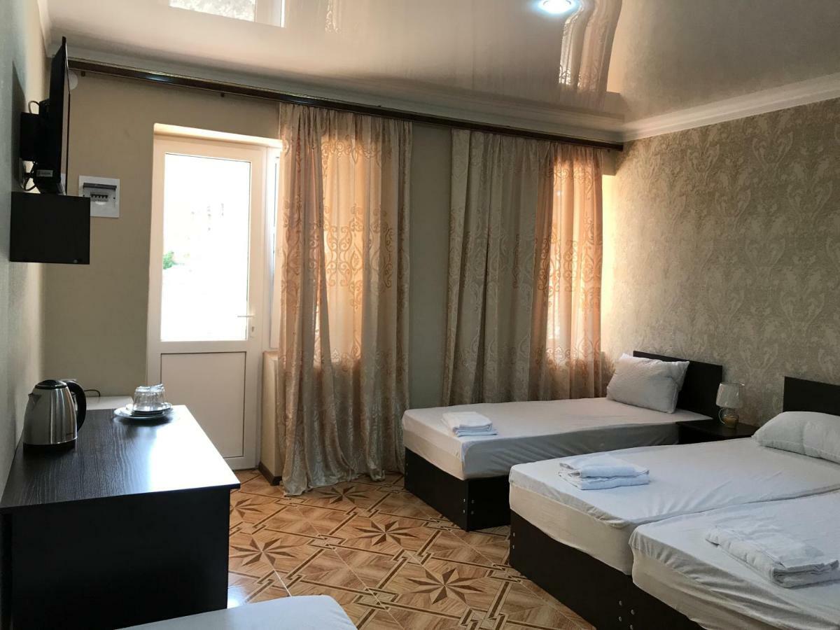 Ainar Hotel Gagra Esterno foto